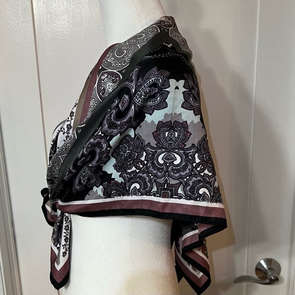 Vince Camuto Square Scarf Polyester Multicolor Persian Bazaar Accessory - Picture 8 of 13